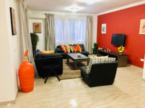 Lovely 3 Bedroom Apartment with Pool, Bertha’s Court